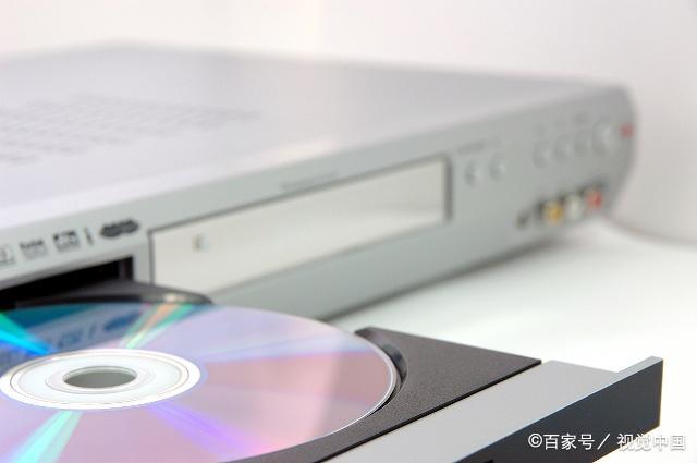 唱片店的黄昏 HMV结业背后，我们还需要音像制品吗？