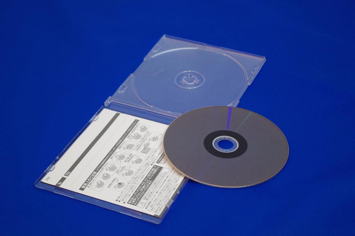 黑胶唱片与CD碟片 一场跨越时代的听觉对话